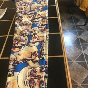 Lularoe one size skull leggings